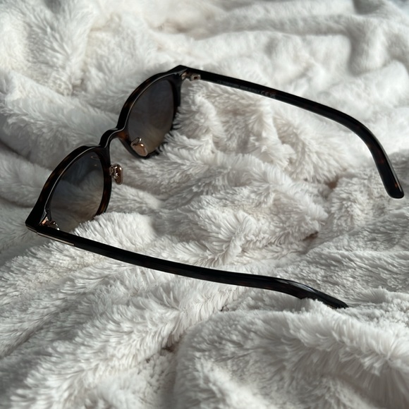 Authentic Tom Ford Sunglasses - Picture 4 of 11